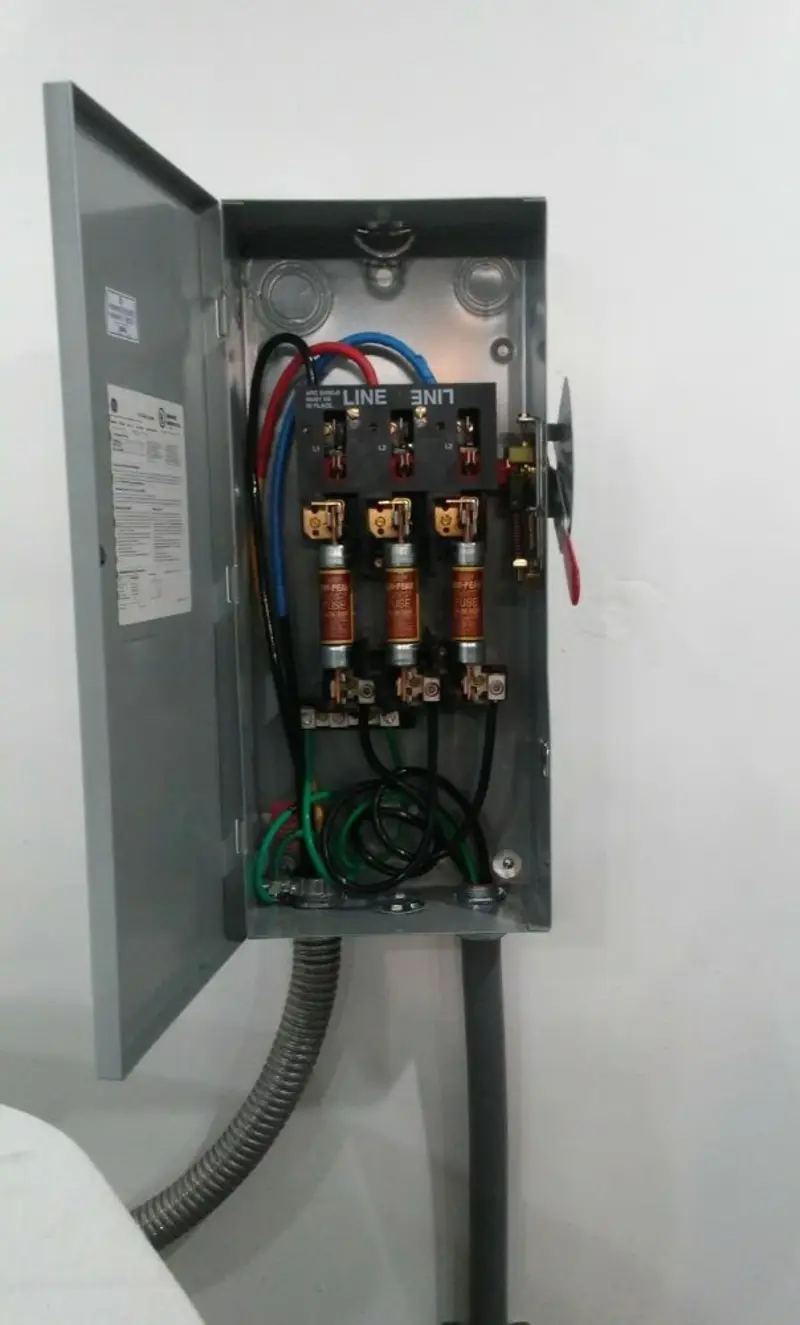 Three-phase disconnect switch installed for Electrical Wiring & Rewiring in North Hartsville